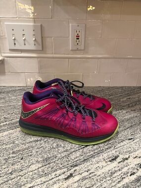 Mens Nike Air Max LeBron X Low Raspberry Red 579765-601 Size 11